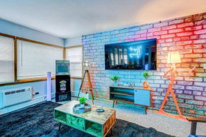 Elmwood Park 2 BR Condo Great for Kids
